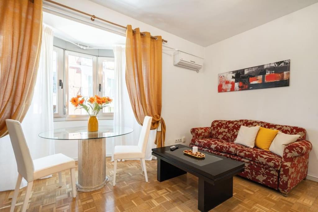 Studio Located In Puerta De Alcala - 2 Madrid Kültér fotó