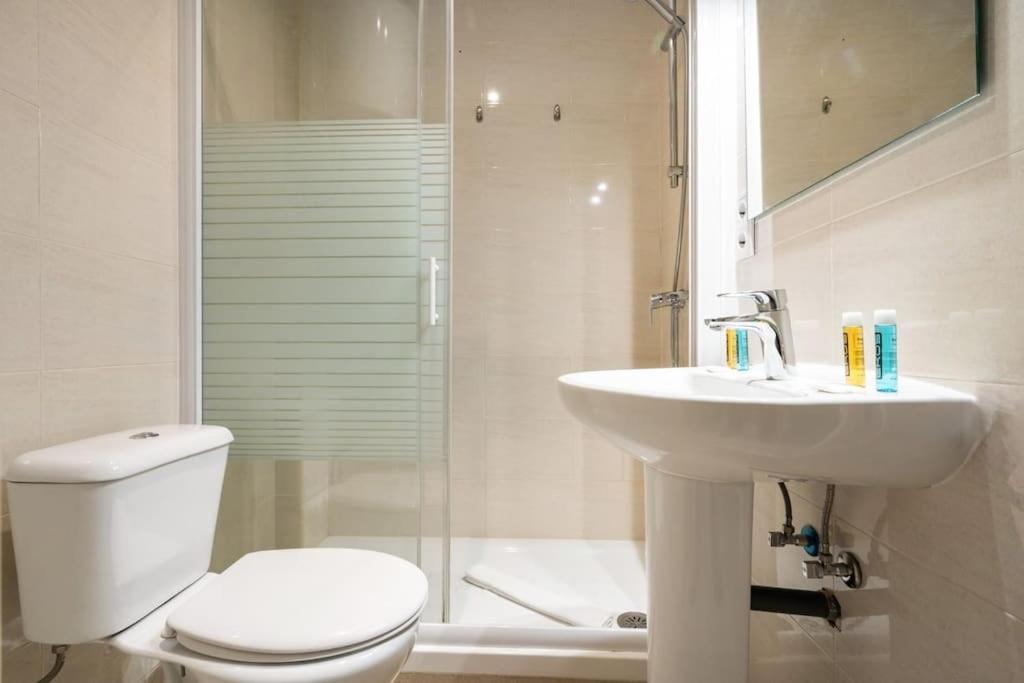 Studio Located In Puerta De Alcala - 2 Madrid Kültér fotó